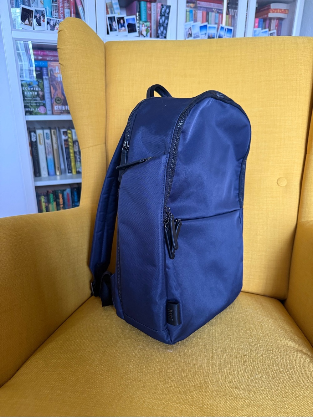 July Carryall Backpack 20L - Navy & Excellent Condition! - Picture 2 of 7